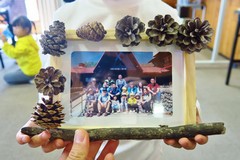 木の実のフォトフレームづくり